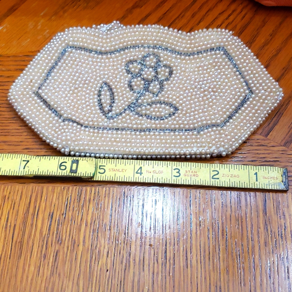 Vintage 1920s small clutch beaded made in Japan